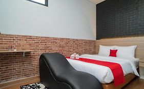 RedDoorz @ Stariez Cibuluh Bogor